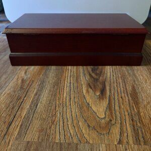 listing-status-banner